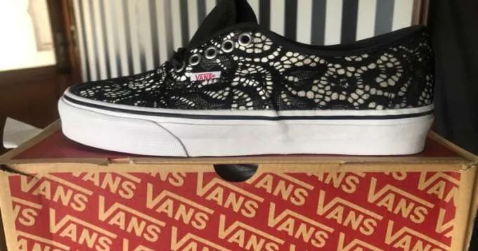 VANS SHOES  HOMBRE Y MUJER  NUEVO EN CAJAS  PRECIOS BAJOS