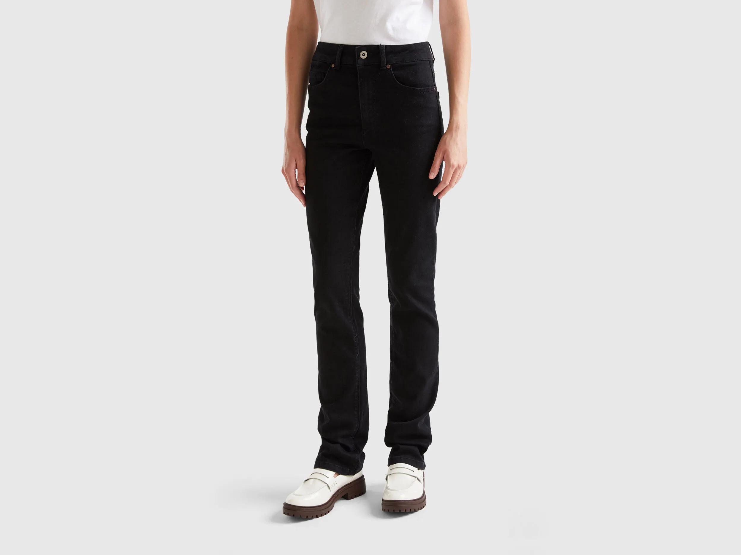 Vaqueros bootcut con cinco bolsillos