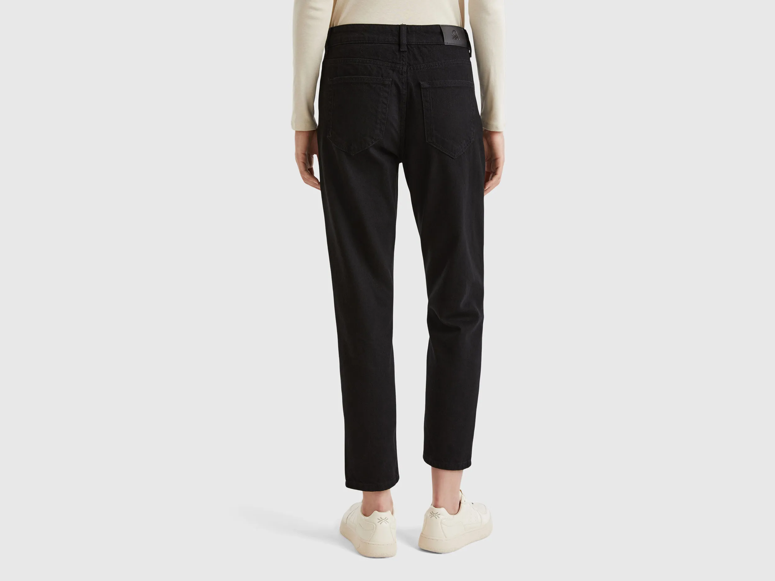 Vaqueros cropped de talle alto