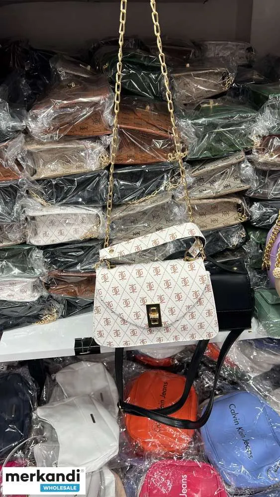 Venta al por mayor para mujer Bolsos de moda para mujer procedentes de Turquía al por mayor a los mejores precios.