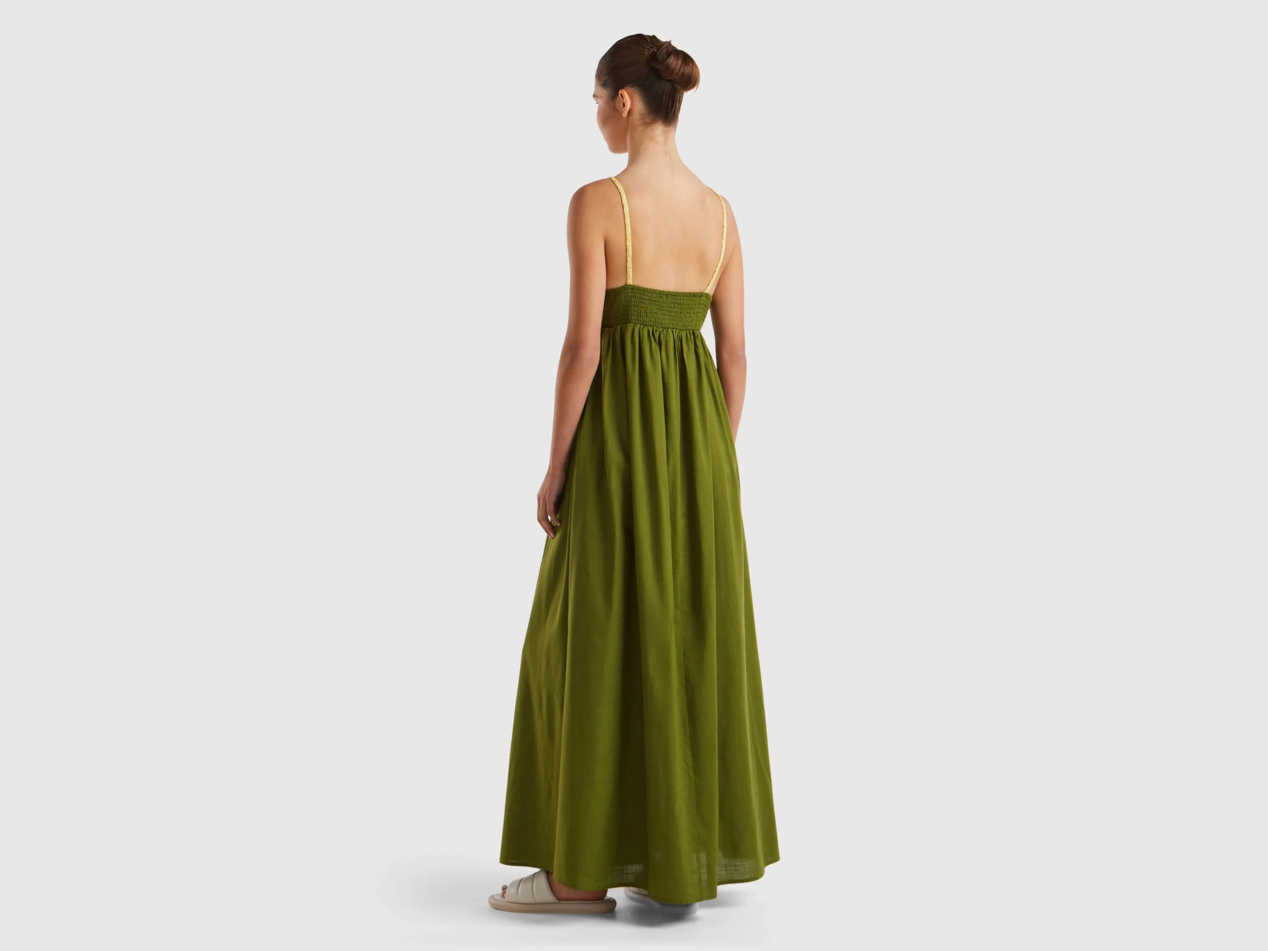 Vestido con top de ganchillo