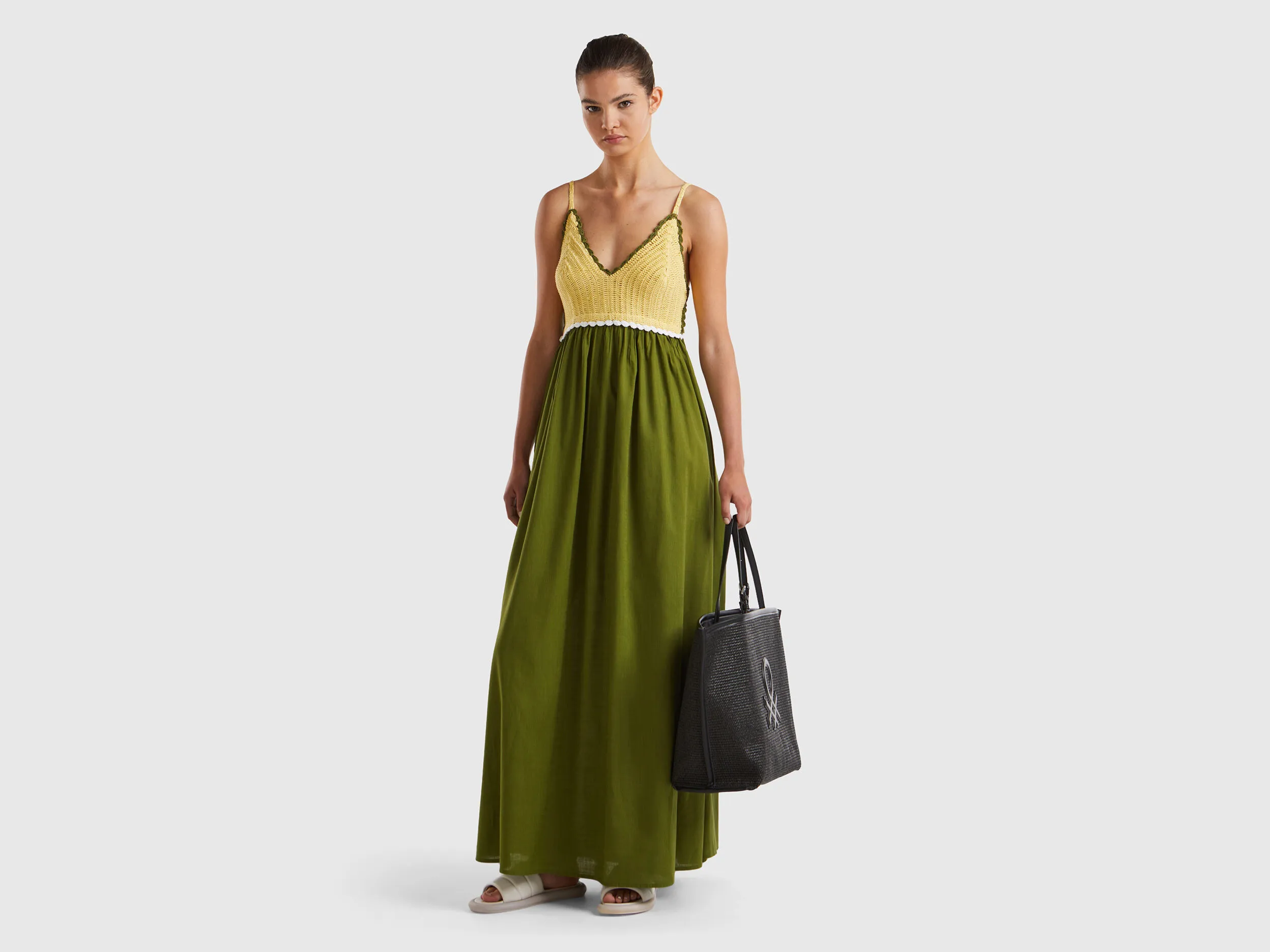Vestido con top de ganchillo