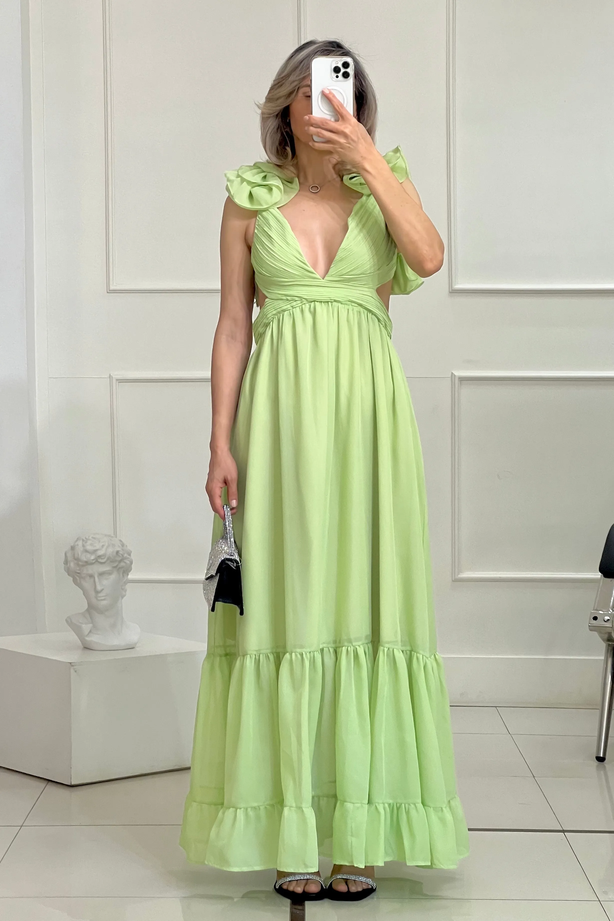 VESTIDO ESCAROLAS HOMBROS