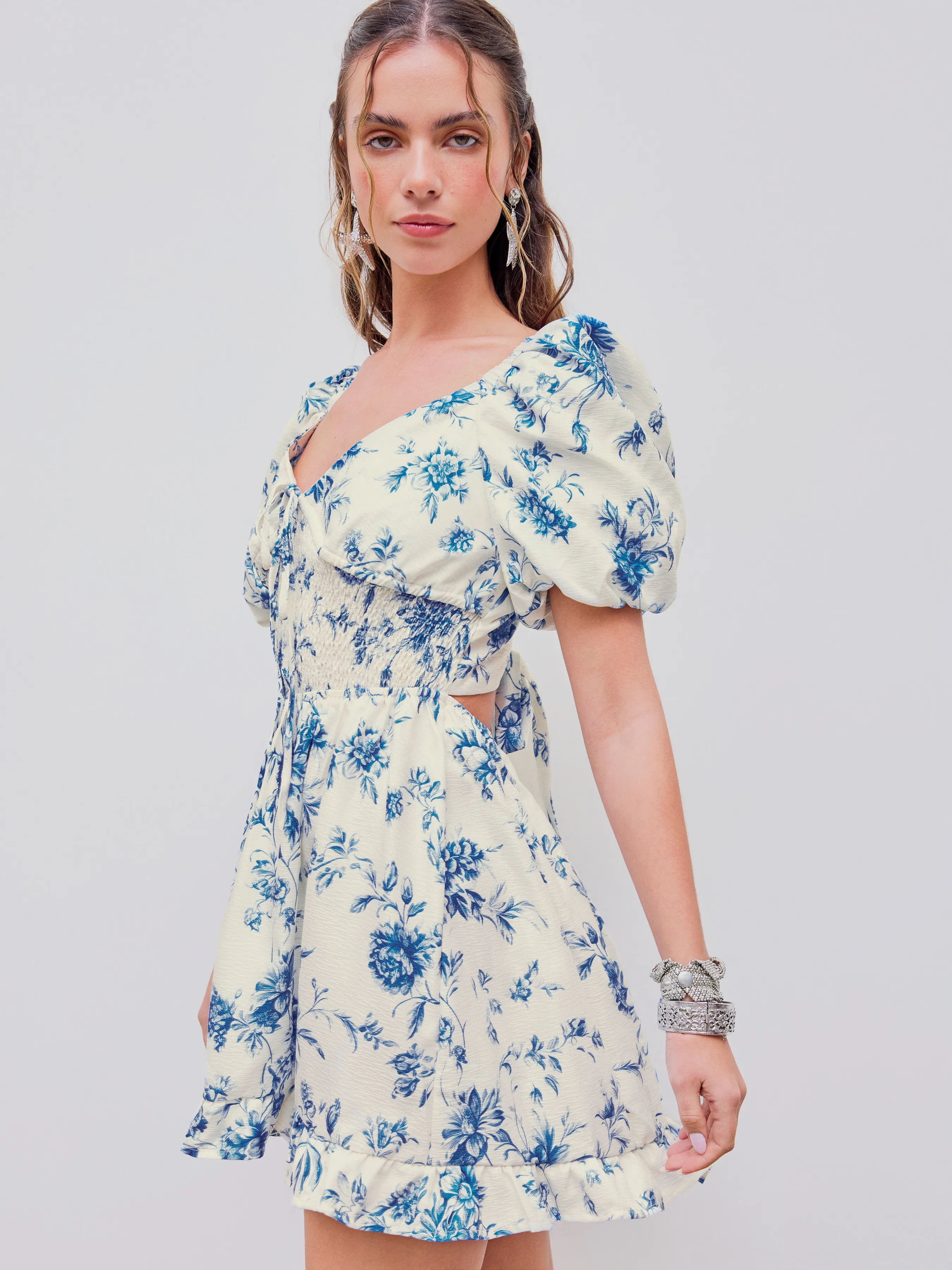 Vestido Mini Floral con Cuello en V, Nudo y Fruncido Santorini Playa Vacaciones