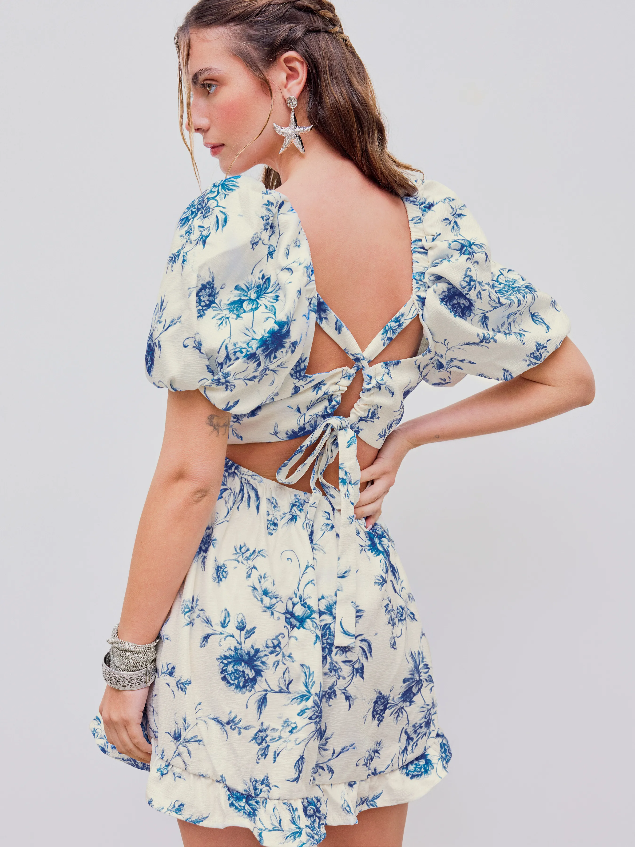 Vestido Mini Floral con Cuello en V, Nudo y Fruncido Santorini Playa Vacaciones