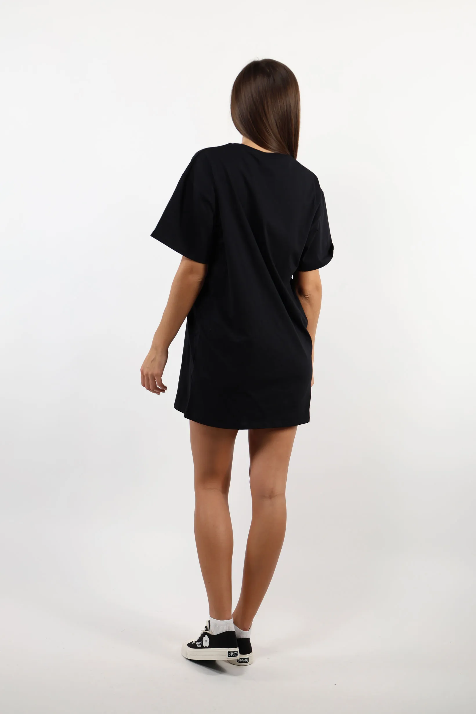 Vestido negro con logo 