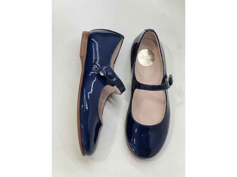 ZAPATITO MERCEDES EN CHAROL VALERIA EN COLOR AZUL O NUDE