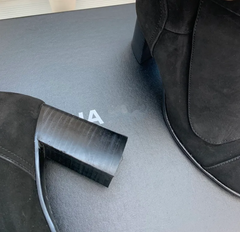 Zapatos de alta calidad para mujeres botas de cuero genuinas tacones altos botines de tobillo hebilla de otoño diseñador de otoñ