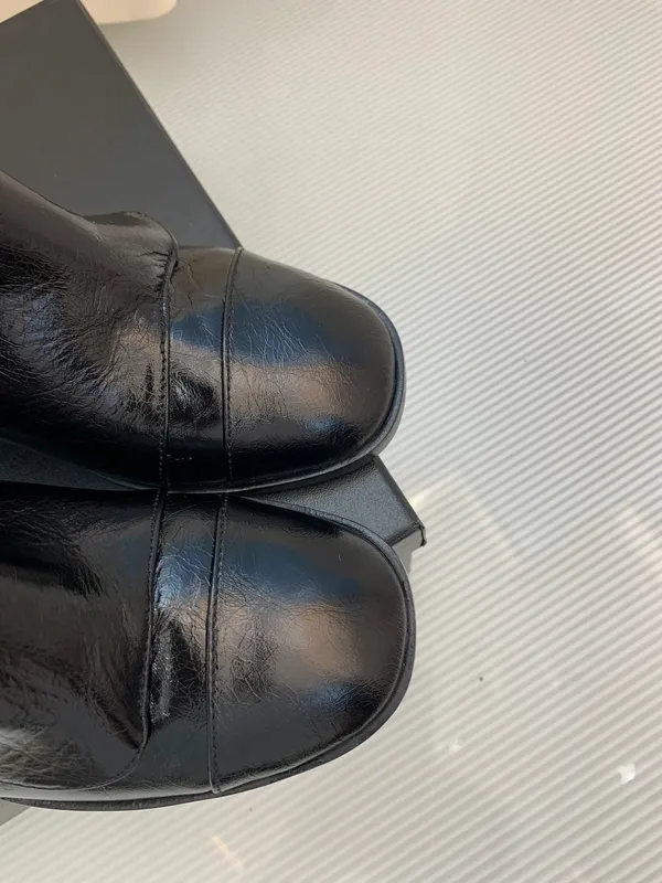 Zapatos de alta calidad para mujeres botas de cuero genuinas tacones altos botines de tobillo hebilla de otoño diseñador de otoñ