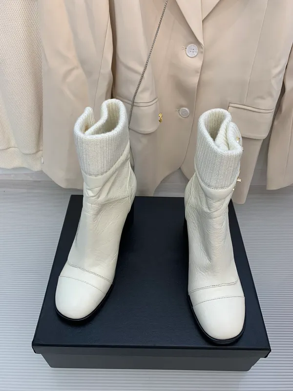 Zapatos de alta calidad para mujeres botas de cuero genuinas tacones altos botines de tobillo hebilla de otoño diseñador de otoñ